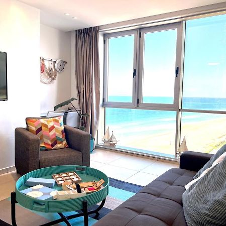 Beach Apartment- Breathtaking Views With Bomb Shelter Herzliya Екстер'єр фото