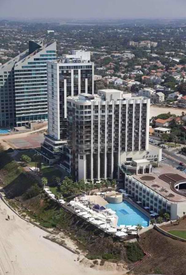 Beach Apartment- Breathtaking Views With Bomb Shelter Herzliya Екстер'єр фото