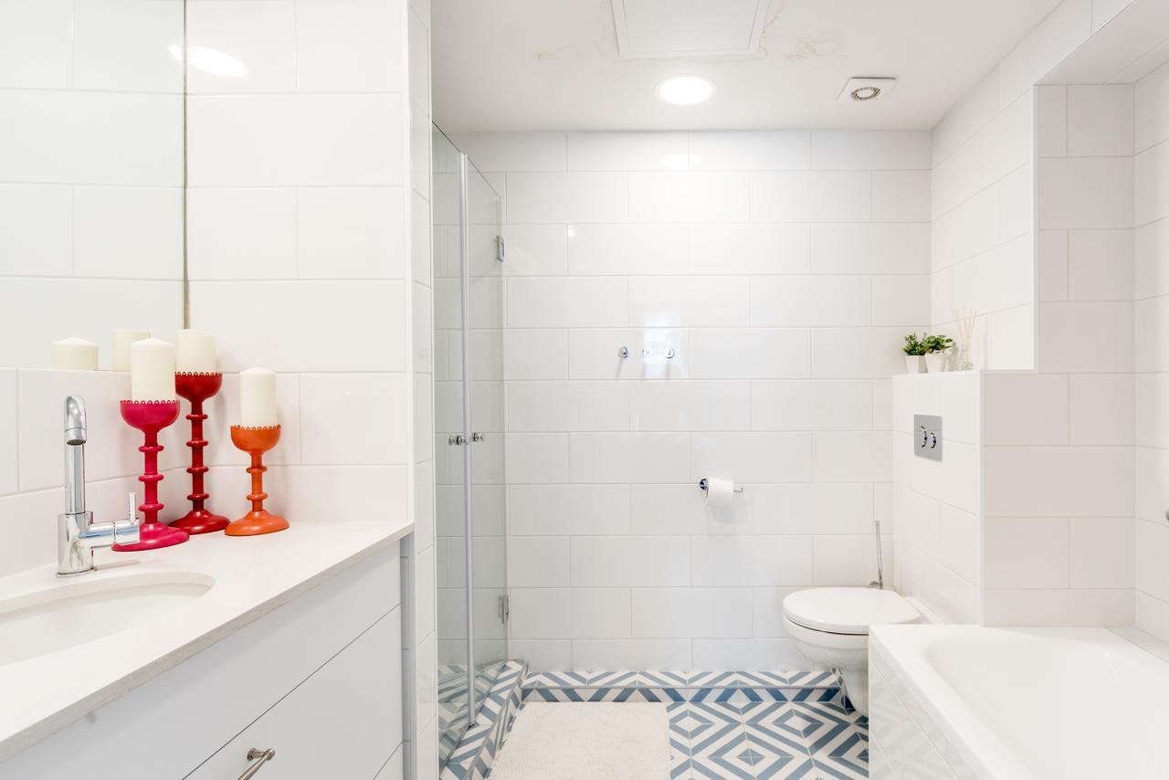 Beach Apartment- Breathtaking Views With Bomb Shelter Herzliya Екстер'єр фото